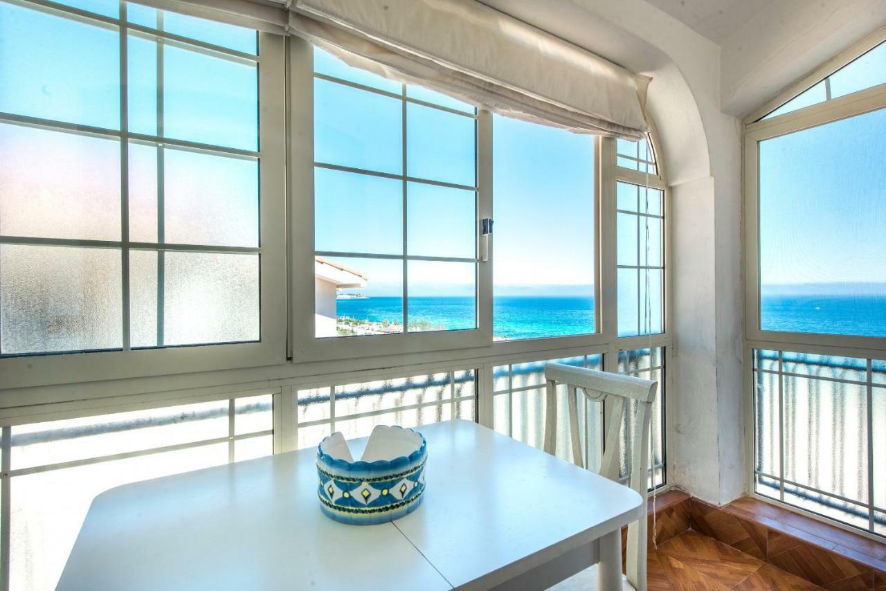 Casa Con Terrazza Sul Mare All'Addaura Palermo Eksteriør billede